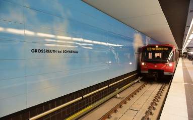 Germany's first driverless underground railway of VAG Nuremberg was developed in the Cluster BahnTechnik Bayern.